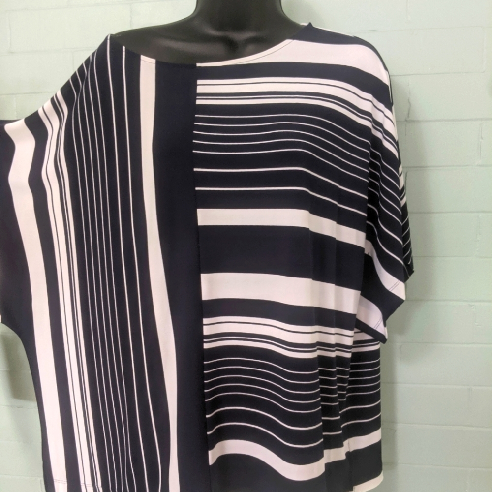 Chico's NWT size 2 easy wear blue and white knit top with stripes